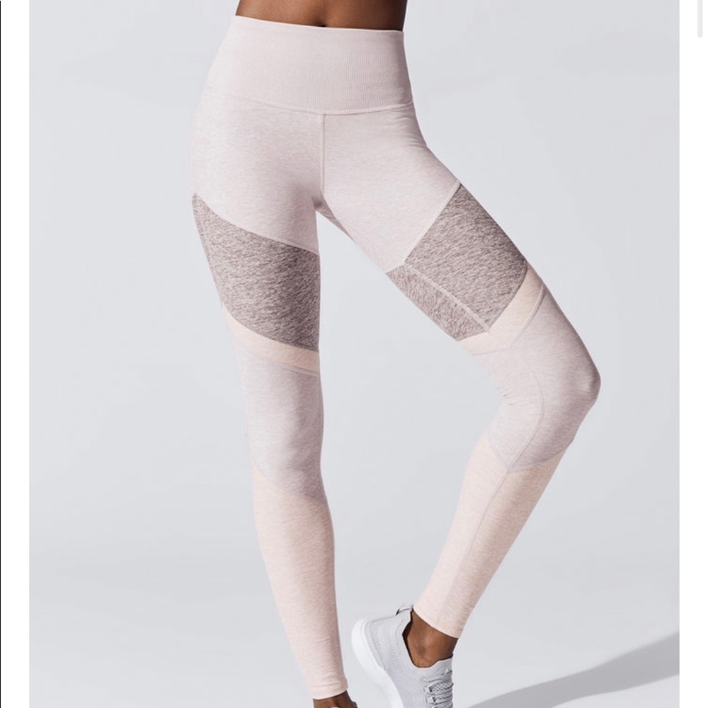 Alo Yoga Shelia Lounge Leggings from Carbon 38 XS